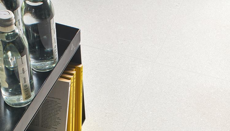 Grain Stone | Emilceramica Porcelain Stoneware Ergon Grain Stone Stone Image Detail Sand Rough Grain Gallery Image | Emilceramica